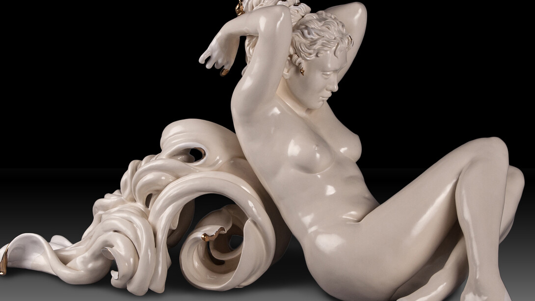 Christyl Boger, Day and Night, 2008, Glazed white earthenware and gold luster. Courtesy of John Burgoon.