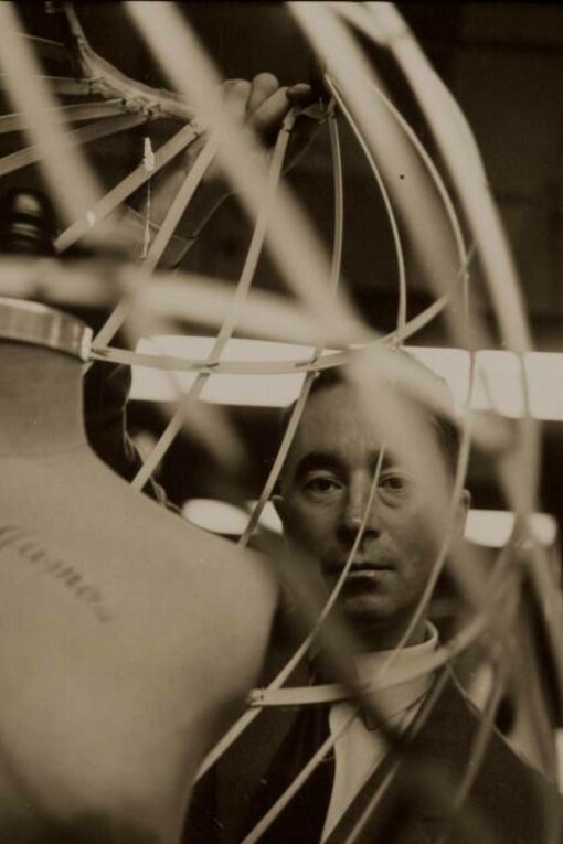 Charles James in atelier