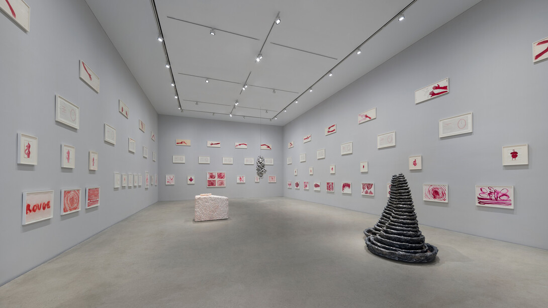 Louise Bourgeois, Rocking to infinity, exhibition view. Courtesy of Louise Bourgeois