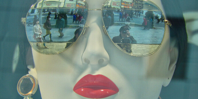 Daido Moriyama Tokyo Color. Courtesy of Luhring Augustine Bushwick