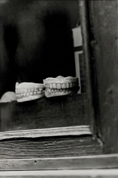Margarete Adler, from the series Die tage des wassers (detail), 1990s. Courtesy of Aoa;87 Gallery