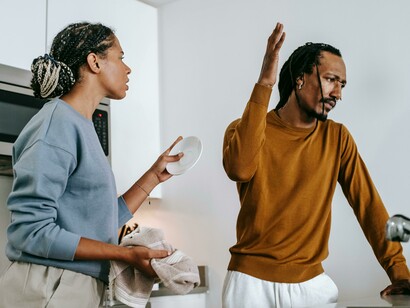 A couple arguing and displaying disconnection 