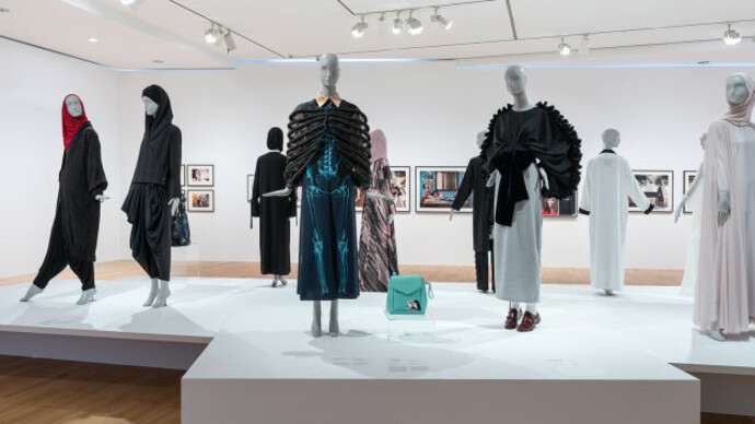 Contemporary Muslim Fashions. Courtesy of Museum für Angewandte Kunst