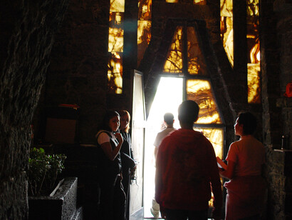 Entrada principal desde el interior del Museo Diego Rivera—Anahuacalli, 2010, en la Ciudad de México, México