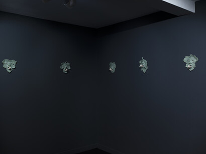 Ai Ozaki, Fig leaves, exhibition view. Courtesy of Annet Gelink Gallery