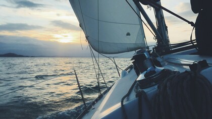 Navigare. Eraclito e l'essenza fluida dell'uomo: la liquidità come forma propria del nostro tempo