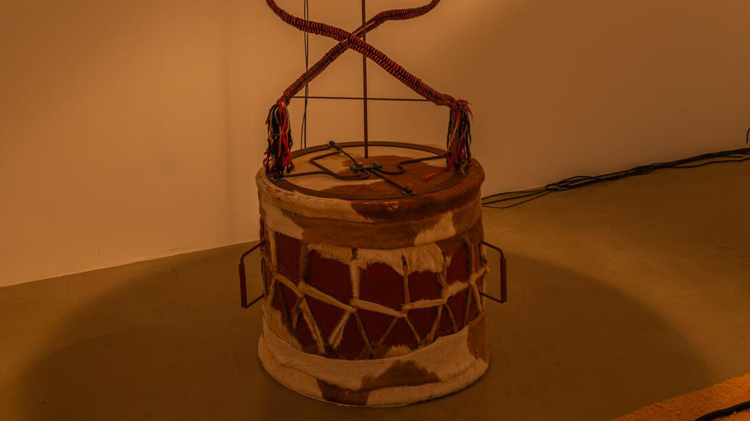 Tarek Atoui, At-Tāriq, vue de l’exposition. Avec l’aimable autorisation de la galerie Chantal Crousel