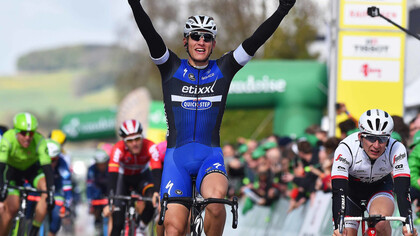 Marcel Kittel vincitore della Seconda tappa del Giro d'Italia 2016