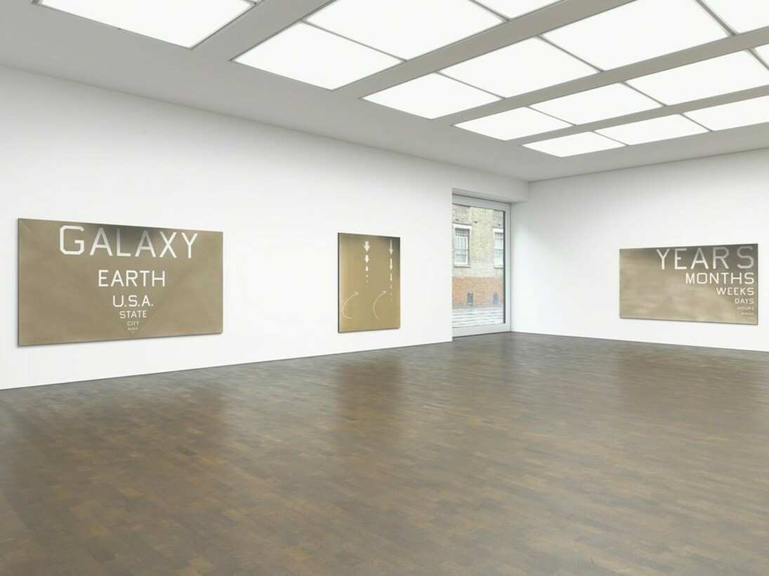 Installation views of Ed Ruscha's Extremes and IN-Betweens exhibition at Gagosian, Grosvenor Hill from October 5 - December 17, 2016. © Ed Ruscha. Courtesy Gagosian. Photo: Mike Bruce