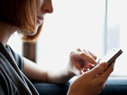 Chateando con el móvil