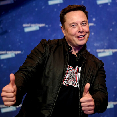 Elon Musk: la persona más rica del mundo según el índice de multimillonarios de Bloomberg y la lista de multimillonarios en tiempo real de Forbes
