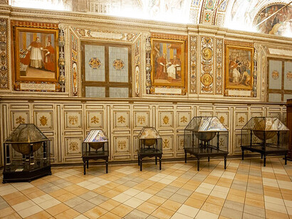Sala Paolina I, The Vatican Museums' Inaugural Stop, featuring the Gallery of the Vatican Apostolic Library