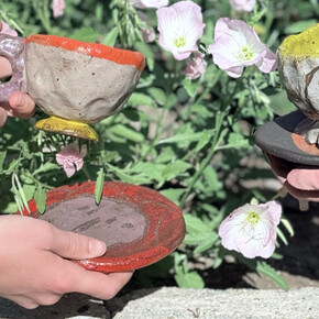 Stanley Edmondson, Teacup party. Courtesy of Mindy Solomon Gallery