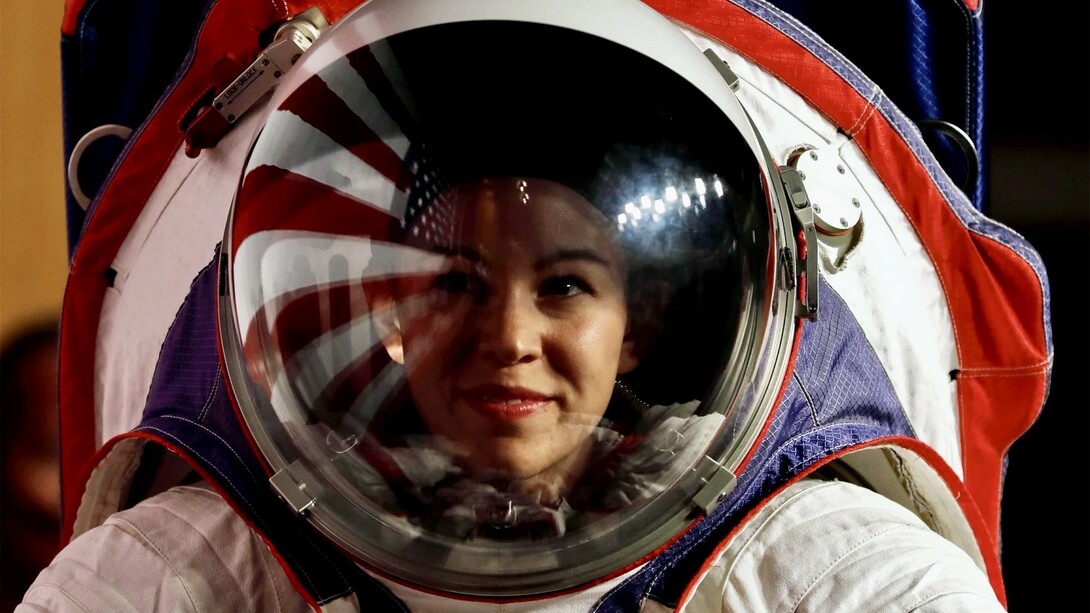 Astronauta donna. Diversi studi dimostrano che le donne sono più adatte alle missioni nello spazio perché più resilienti