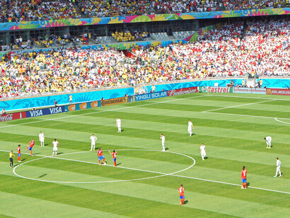 Comienza el partido entre Costa Rica e Inglaterra el 24 de junio de 2014, en el Estadio Mineirão de Belo Horizonte, Brasil