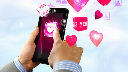 Relaciones sentimentales a través del teléfono móvil