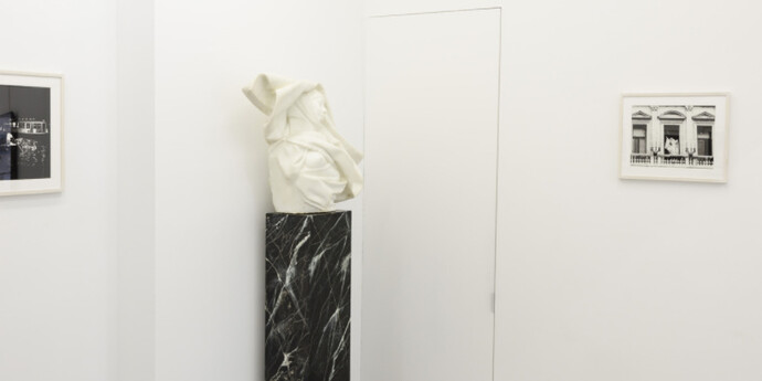 Orlan, Exhibition view. Courtesy of Michel Rein 