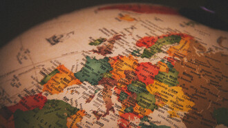 Mapa enfocado en la geografía europea