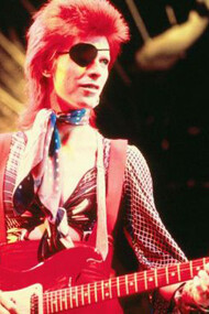 David Bowie on stage as Ziggy Stardust