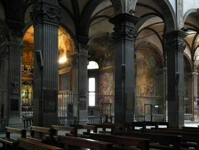 Vue intérieure de le Monastère de Saint Jean Evangéliste