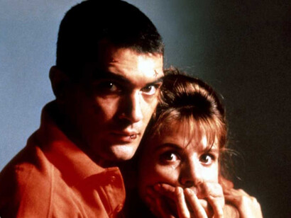 Antonio Banderas e Victoria Abril em "Átame" de Pedro Almodóvar