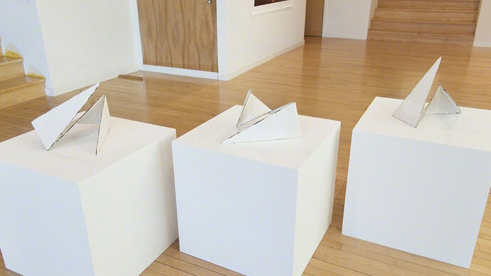 Neverending Summer, Exhibition view. Courtesy of Traywick Contemporary