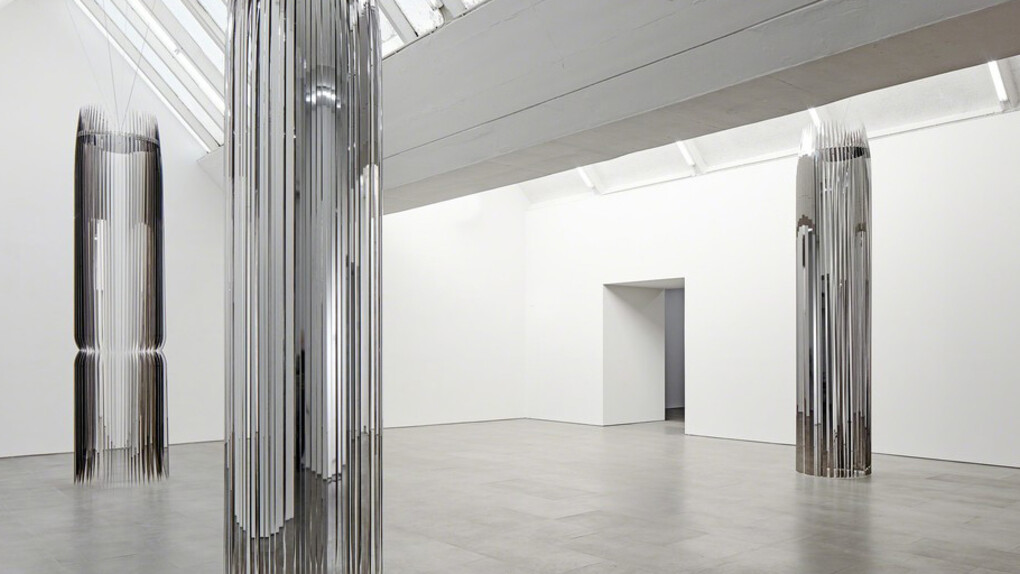 Tarik Kiswanson, Exhibition view. Courtesy of carlier | gebauer
