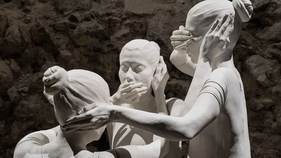 Shilpa Gupta - Untitled 2017-2018, polymer resin, wood, 135 x 84 x 91,5 cm. Photo Ela Bialkowska, OKNO Studio