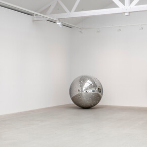 It comes in waves. Courtesy of Thaddaeus Ropac Gallery