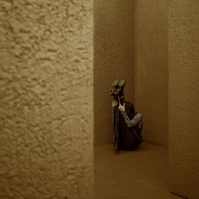 L’unica via d’uscita da questi circuiti impossibili non è sempre nella logica, ma spesso nella saggezza di una scelta etica o pragmatica