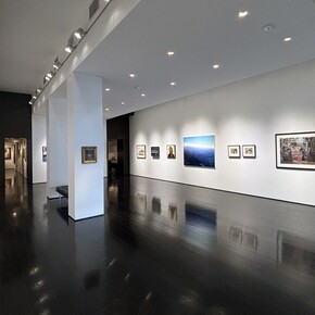 Various artists, What's new? exhibition view. Courtesy of Forum Gallery