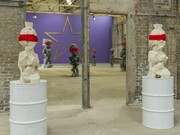 Kendell Geers, Guardians of the Flesh Spirit 40, 2011, résine, barils de pétrole - 200 cm chacun; sculpture seul: 100 x 35 x 34 cm,Courtesy Galleria Continua, San Gimignano/Beijing/Le Moulin, Photo by Oak Taylor-Smith
