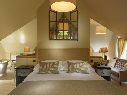Dormy House, Bedroom