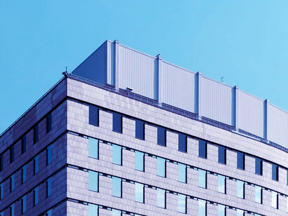 Against a backdrop of clear skies, this modern edifice stands as a testament to the potential of generative design, where creativity meets data-driven insights for groundbreaking architecture