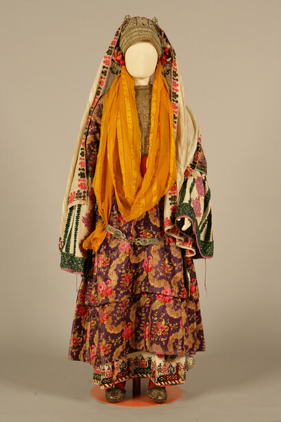 Bridal costume from Astypalaia, Dodecanese, belonging to the Palatianos family. Peloponnesian Folklore Foundation, Nafplion
ca. 1870
