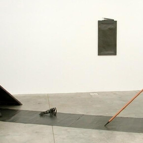 History Sees Division. Courtesy of Auckland Art Gallery