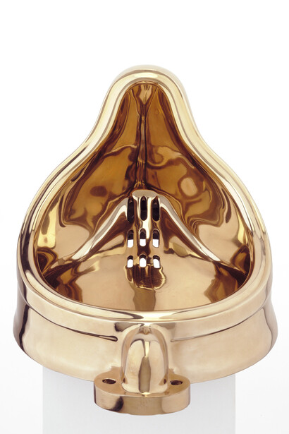 Sherrie Levine (Hazleton, Pennsylvania 1947) Fountain (after Marcel
Duchamp: A.P.) 1991, bronze; 36.8 x 36.2 x 63.5 cm
Minneapolis, Walker Art Center.
T. B. Walker Acquisition Fund, 1992
© Sherrie Levine. Courtesy the artist and the Walker Art Center,
Minneapolis