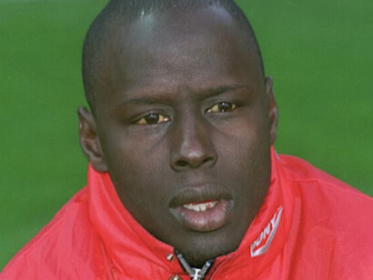 Ali Dia jugó en un partido de la Premier League para el Southampton contra el Leeds United el 23 de noviembre de 1996. Southampton, Inglaterra