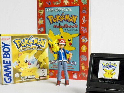 Todos os concorrentes fracassaram, o Nomad vendeu míseros 1 milhão de cópias, o Neo Geo Pocket 2 milhões, os dois WonderSwan chegaram a apenas 3,5 milhões. O Game Boy Color vendeu 54 milhões de cópias. Ao todo, os dois Game Boy (original e color) conseguiram 118 milhões de cópias vendidas, uma das maiores cifras do mundo dos games, confirmando a hegemonia da Nintendo no mercado de bolso durante toda a década de 1990