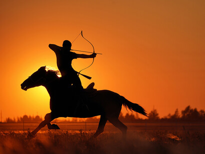 Maksat Shagyrbay, Steppe, exhibition photo. Courtesy of Erarta Museum