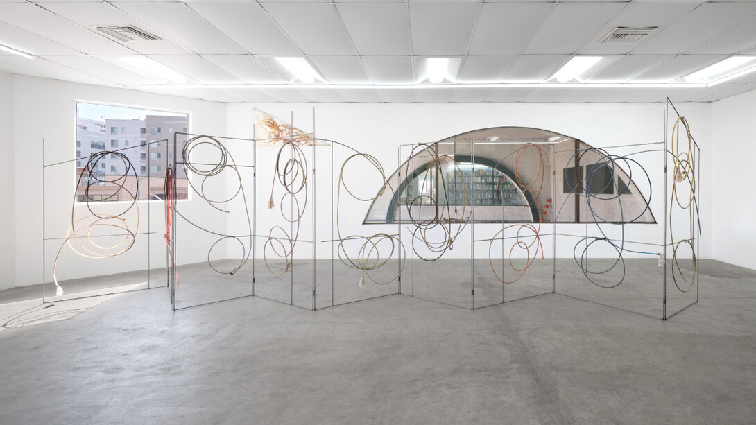 J. Parker Valentine, Twist, exhibition view. Courtesy of Bel Ami