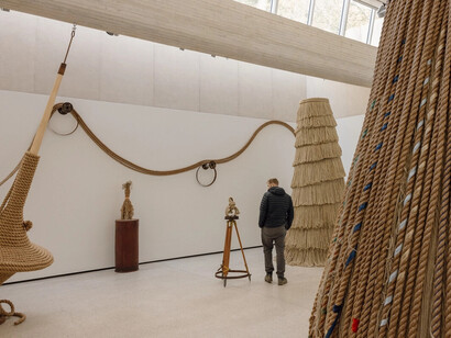 LR Vandy, Rise, exhibition view. Courtesy of Yorkshire Sculpture Park