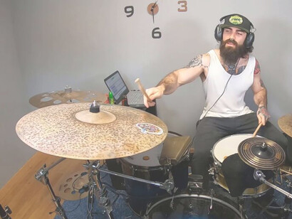 Jorge Garrido 'El Estepario Siberiano' es un baterista online de Valencia, España