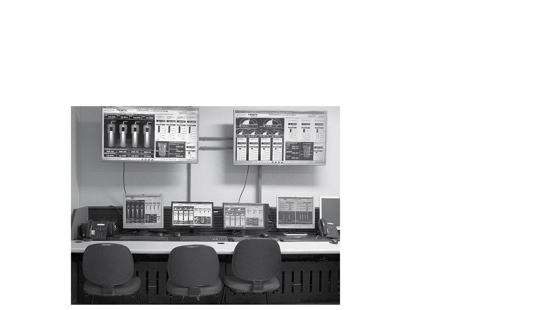 Bombrasil. Courtesy of Zipper Galeria