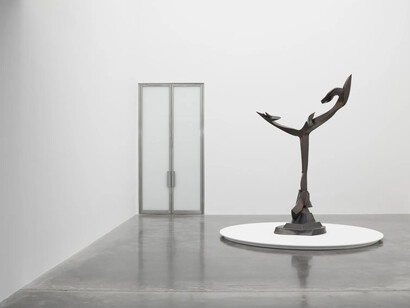 Richard Hunt, Metamorphosis. A retrospective, exhibition view. Courtesy of White Cube Gallery