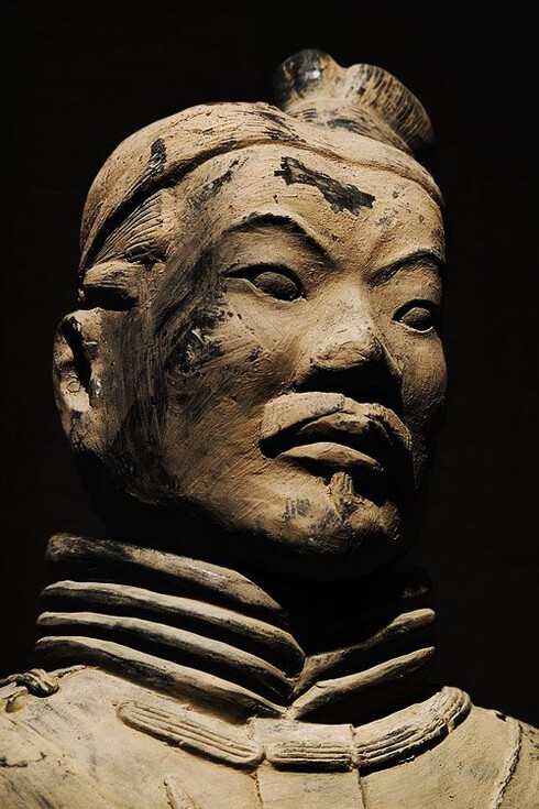 Soldat de terre cuite