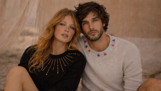 I due modelli indossano due capi dalla love craft capsule di Canessa