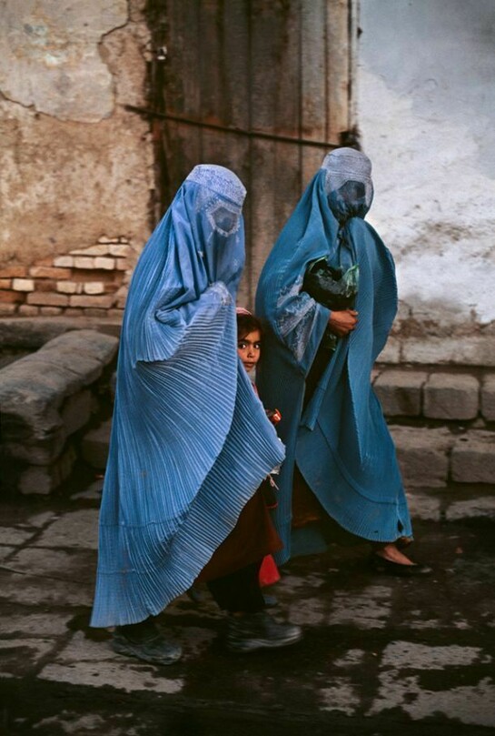 Copyright Steve McCurry/Huxley-Parlour Gallery