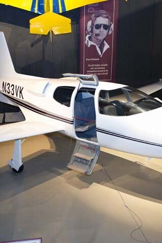 1991 Cirrus VK-30 - N33VK. Courtesy of EAA