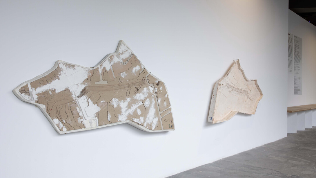 Ioana Marinescu, Hill. Reenactment, exhibition view. Courtesy of National Museum of Contemporary Art